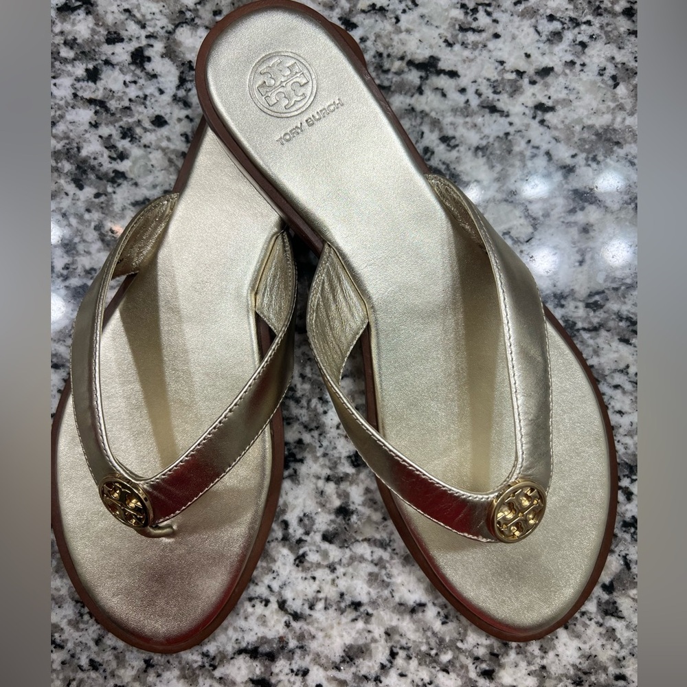 Tory Burch Benton Thong Sandal